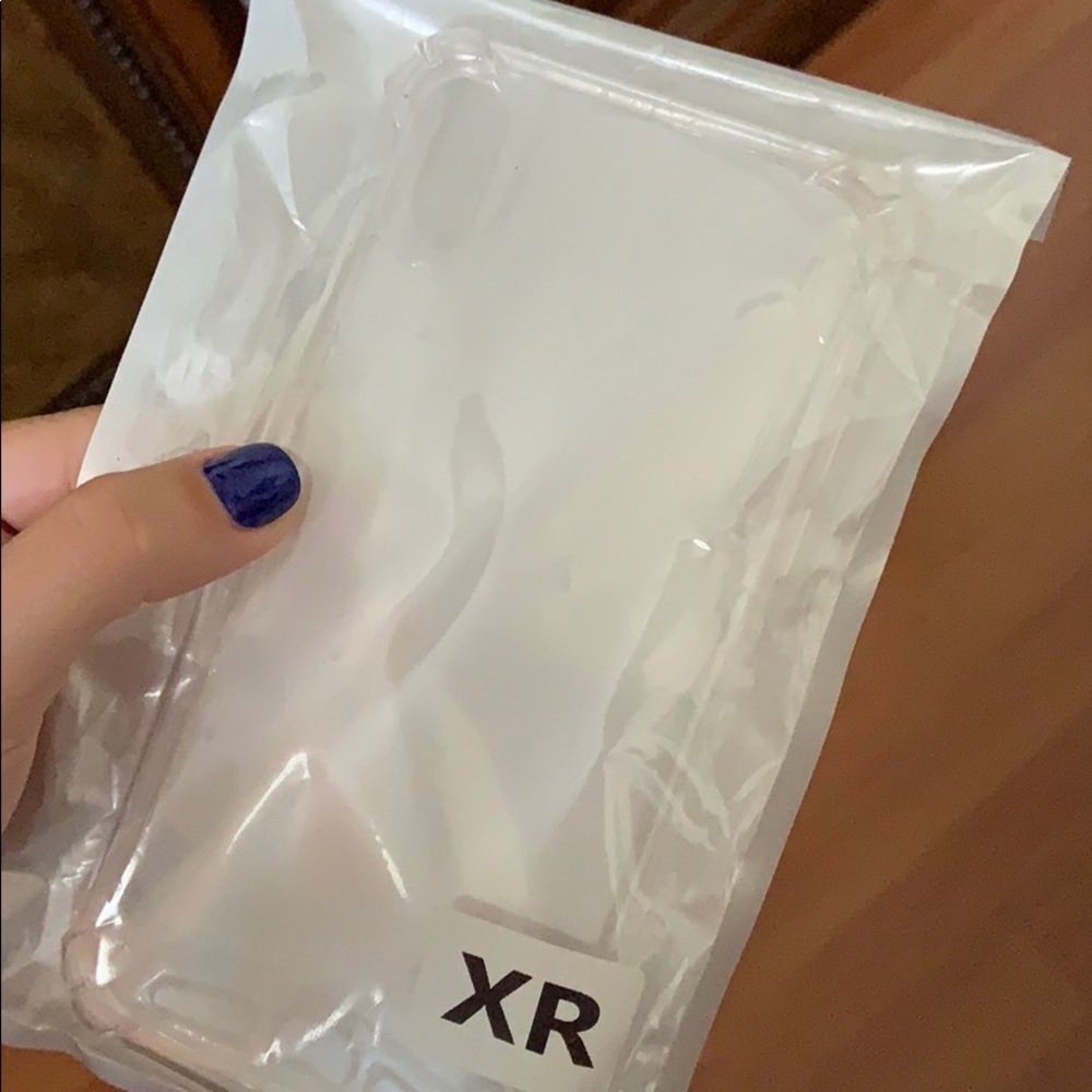Clear plastic bumper for iPhone XR